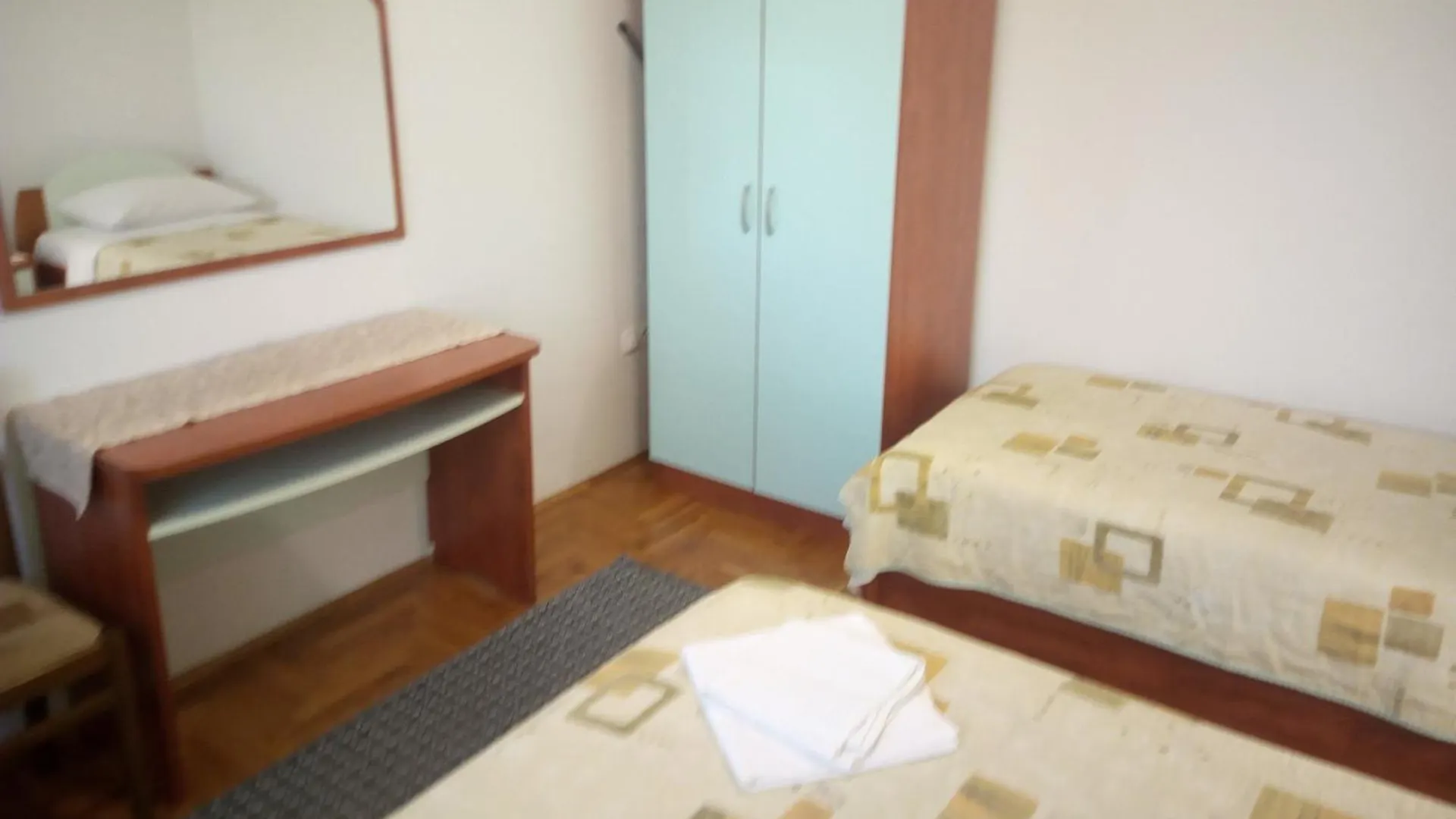 Apartments With A Parking Space Rovanjska, Paklenica - 24348 Jasenice  Jasenice (Zadar)